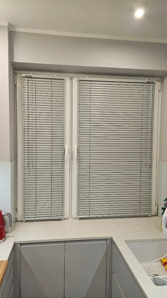 deżal poznań zaluzje-aluminiowe